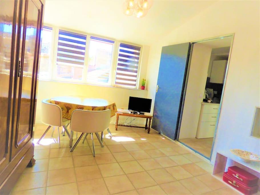 La Terrasse Ensoleillee Arles Camargue Apartment Exterior photo